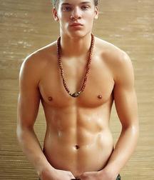 shirtless boys 5c796e471c529.jpg