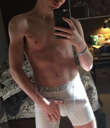shirtless boys 5c7a260db4011.jpg