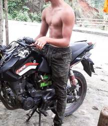 shirtless boys 5c7a2806e9f37.jpg