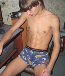 shirtless boys 5c7a2a1ab3b3c.jpg