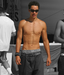 shirtless boys 5c7b938a0ff08.jpg