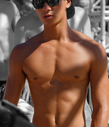 shirtless boys 5c813da1686bc.jpg