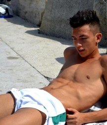 shirtless boys 5c855b8e63850.jpg