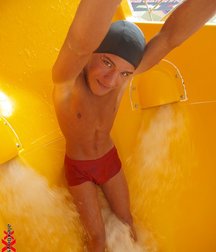 shirtless boys 5c855bbe6e022.jpg