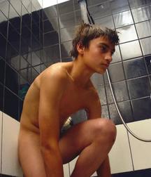 boys nude 5c85630263bc2.jpg