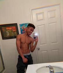 shirtless boys 5c924a71b3f6a.jpg