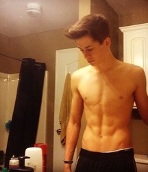shirtless boys 5c924b5958b75.jpg
