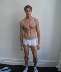 shirtless boys 5c933947d1d93.jpg