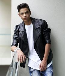 Boys 5c93e1bbe5c76.jpg