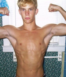 shirtless boys 5c973477dfb52.jpg