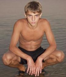shirtless boys 5c9735b0234ed.jpg
