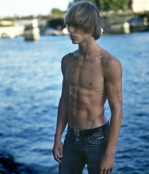 shirtless boys 5c9735d6768ba.jpg