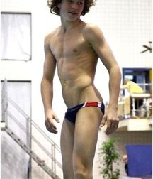 shirtless boys 5cd3e0aaf363f.jpg