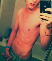 shirtless boys 5cd3e1d2078cf.jpg