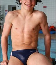 shirtless boys 5cd3e27ea496f.jpg