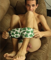 boys nude 5cd480183f297.jpg