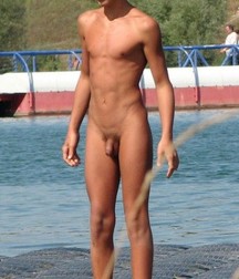 boys nude 5cd7c45fb1503.jpg