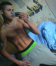 shirtless boys 5cd98a0364299.jpg