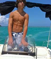shirtless boys 5cd98aa08e21e.jpg