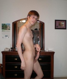 Boys with a boner 5cd98dedef193.jpg