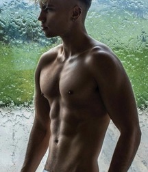 shirtless boys 5cdeea7d5a270.jpg