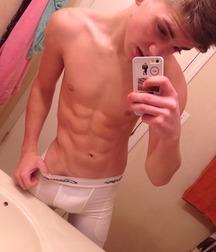 shirtless boys 5cdeec1445211.jpg