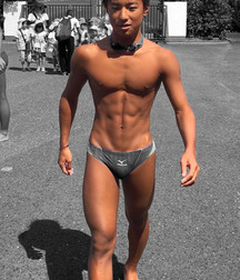 shirtless boys 5ce0fd97d51b0.jpg