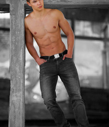 shirtless boys 5ce0fdcfb58a2.jpg