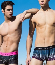 shirtless boys 5ce4479b37edb.jpg