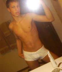 shirtless boys 5ce66e5e15493.jpg