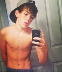 shirtless boys 5ce66f8a75832.jpg