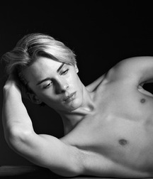 shirtless boys 5ce670641d3c1.jpg