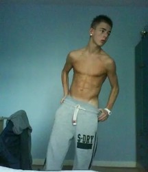 shirtless boys 5ce8fb56288cd.jpg