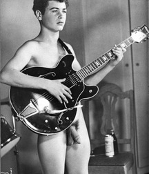 boys nude 5cea5f8515fb7.jpg