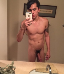 boys nude 5cefaa903f8f9.jpg