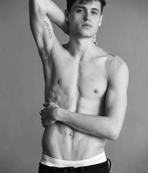 shirtless boys 5cf38e0b0c65d.jpg