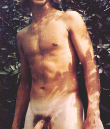 boys nude 5cf9404b8f551.jpg