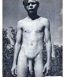 boys nude 5cf944cb95122.jpg