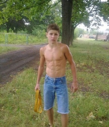 shirtless boys 5cfa92716749a.jpg