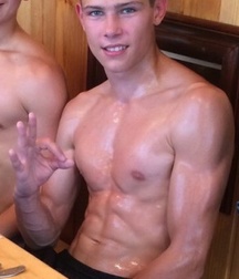 shirtless boys 5cfa92d5a34ab.jpg