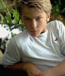 Boys 5cfcb689d4efb.jpg