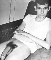 boys nude 5cfdff4b7d4e8.jpg