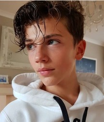 Boys 5d020392e8b3a.jpg