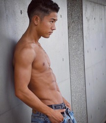 shirtless boys 5d02130d5da30.jpg