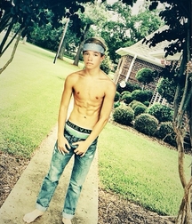 shirtless boys 5d03576ba4c65.jpg