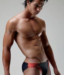 shirtless boys 5d040156771bf.jpg