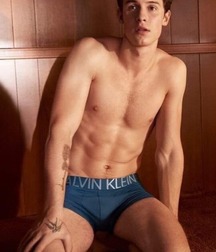 shirtless boys 5d054fe1543c7.jpg
