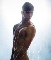 shirtless boys 5d0b47c60c34f.jpg