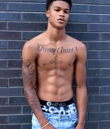 shirtless boys 5d0dd31f2195d.jpg