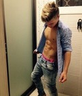 Boys 5d0f31e0853ec.jpg